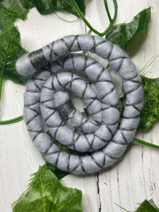 Medium 40-45cm Cloudy (only available for online purchase)