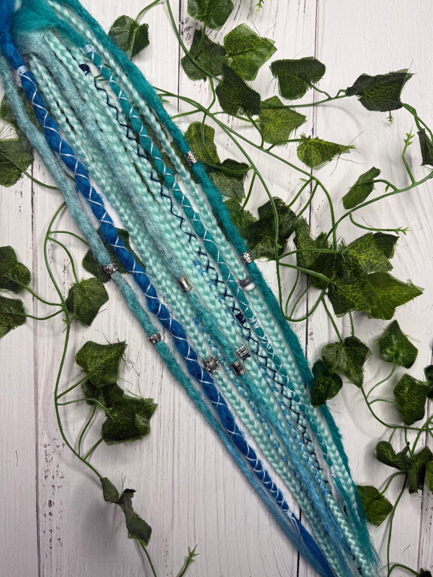 Set of 11, 54-60cm Mixed Blue Synthetic Extensions