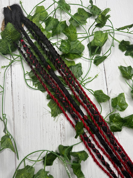Set of 7, 59-62cm Red & Black Synthetic Extensions