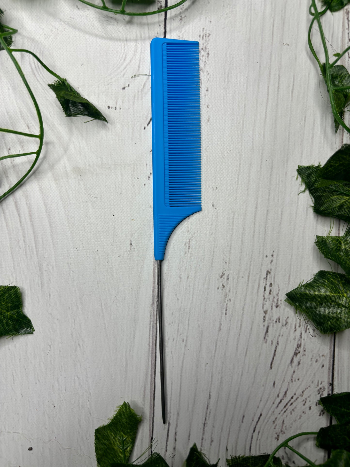 Thin Tail Comb (only available for online purchase)