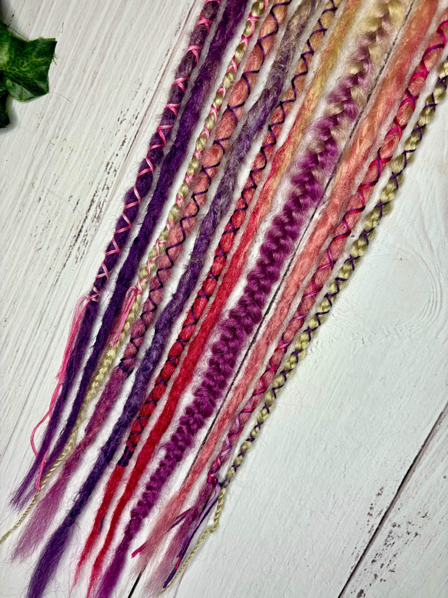 Set of 8, 49-52cm Blonde to Pink/Purple Synthetic Extensions