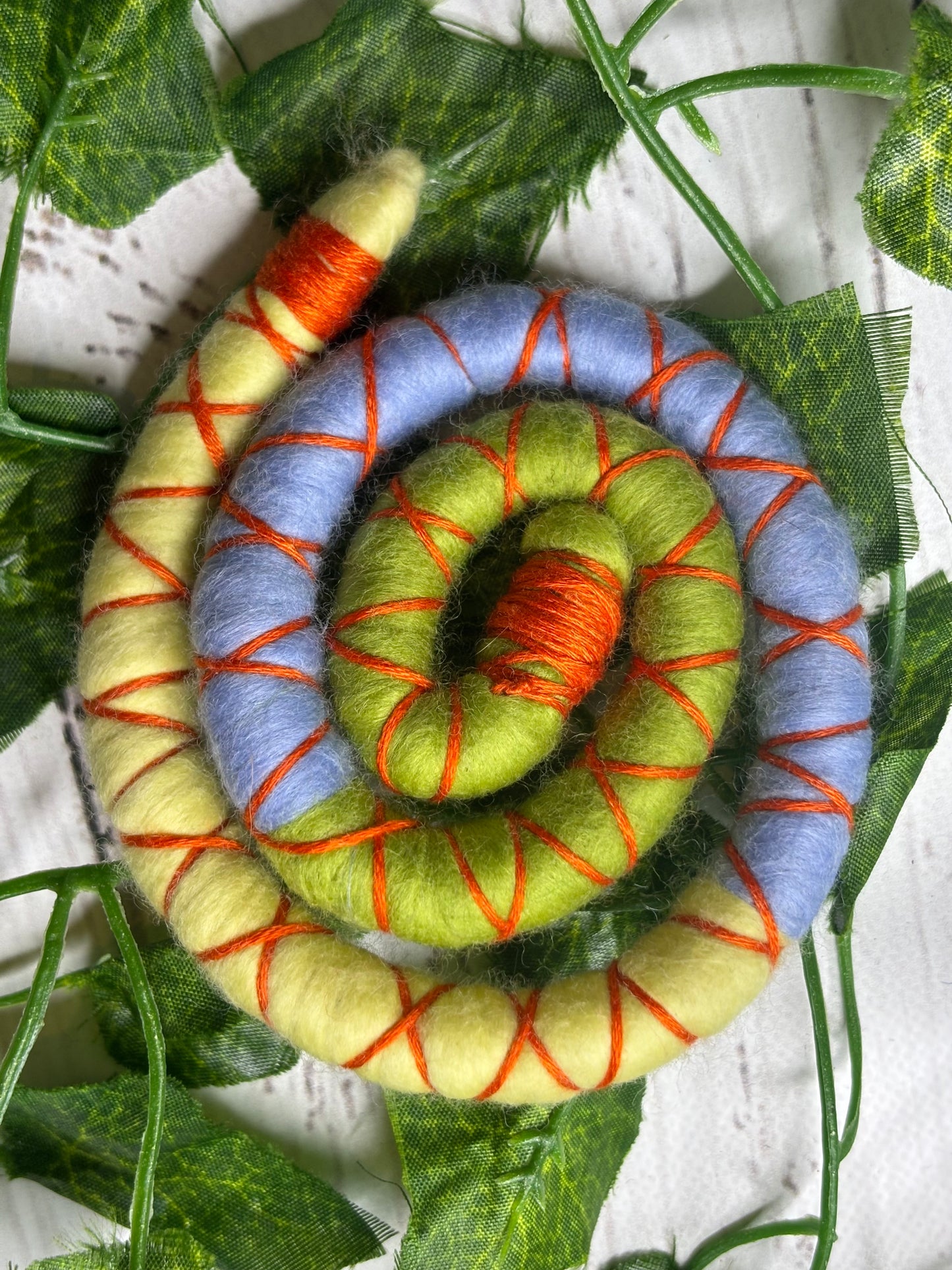 Medium 40-45cm Rolling Hills (only available for online purchase)