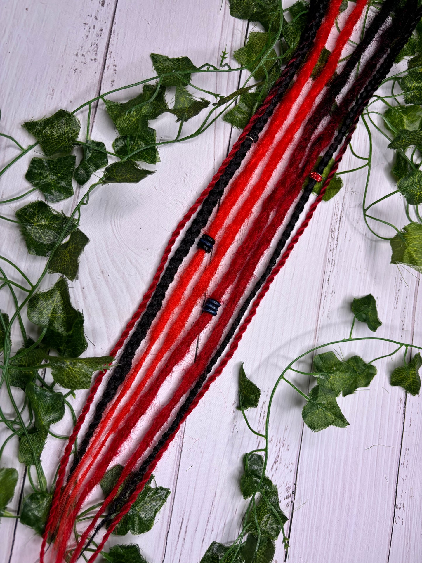 Set of 6, 57-65cm Red and Black Synthetic Extensions