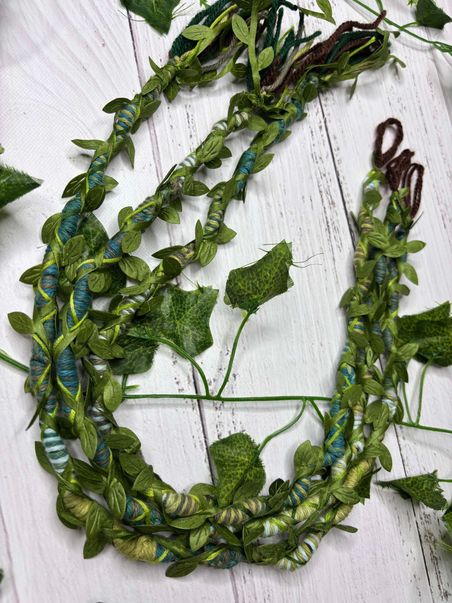 Leafy Vine (only available for online purchase)