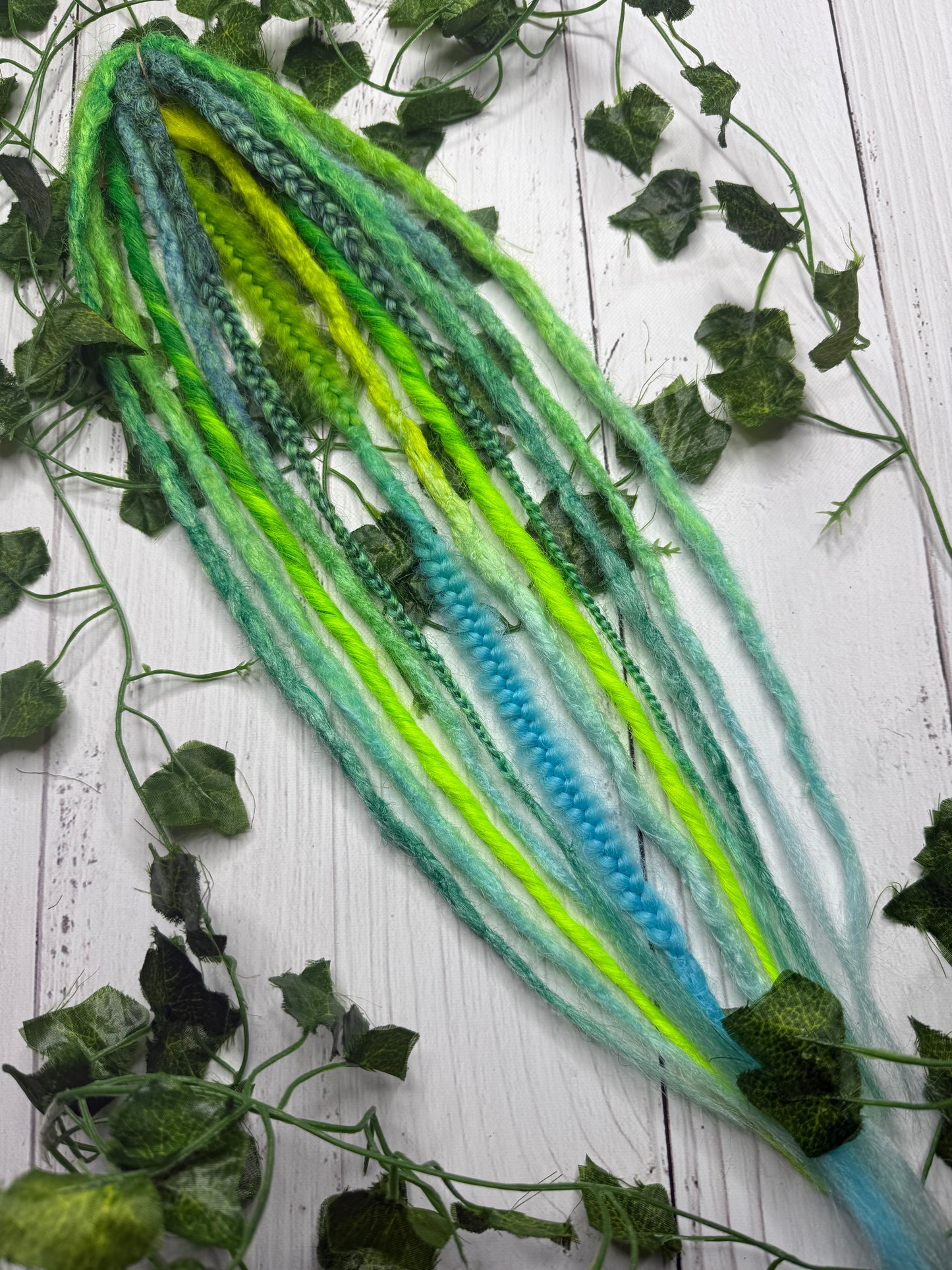 Set of 7, 50-53cm Green and Blue Synthetic Extensions