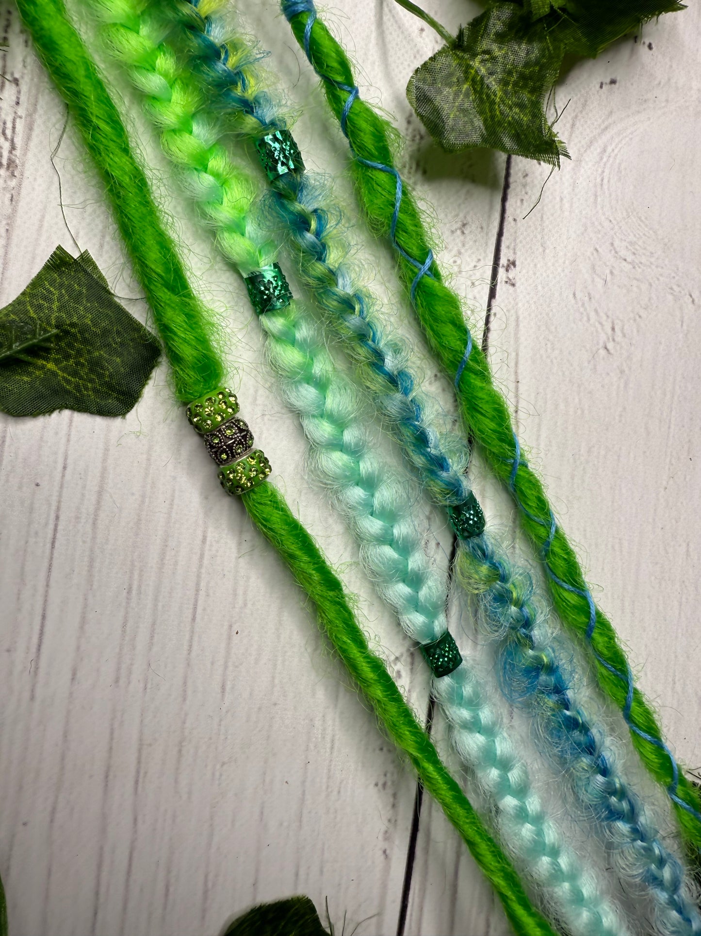 Set of 3, 56cm Green Mixed Synthetic Extensions