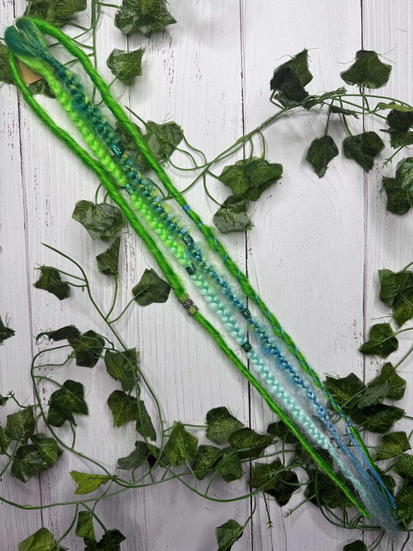 Set of 3, 56cm Green Mixed Synthetic Extensions