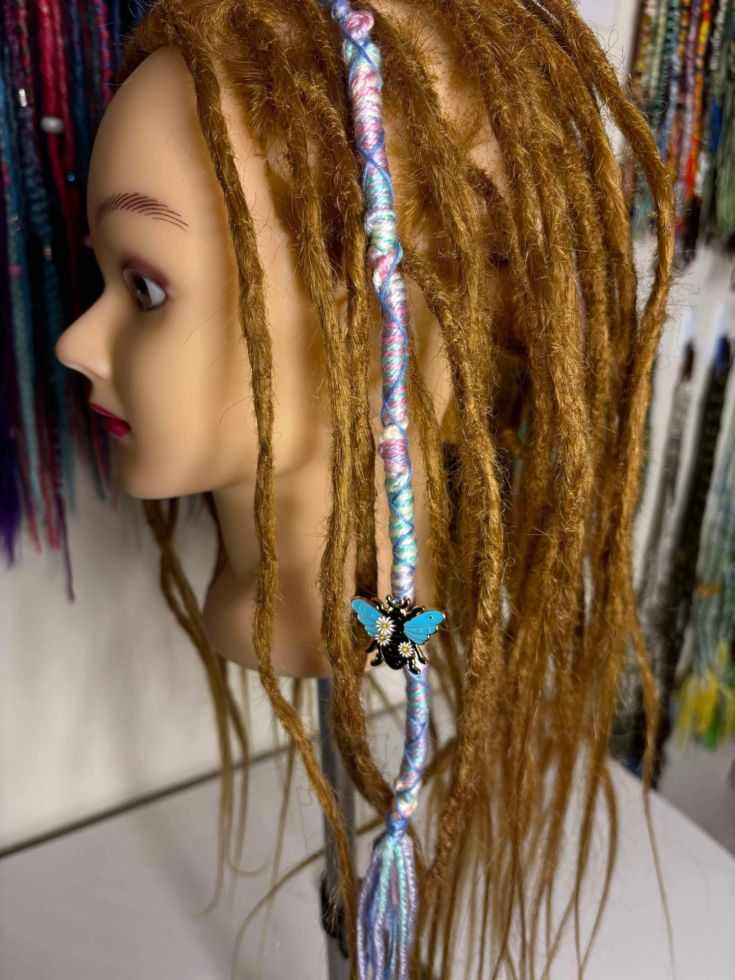 Pastel Bee (only available for online purchase)