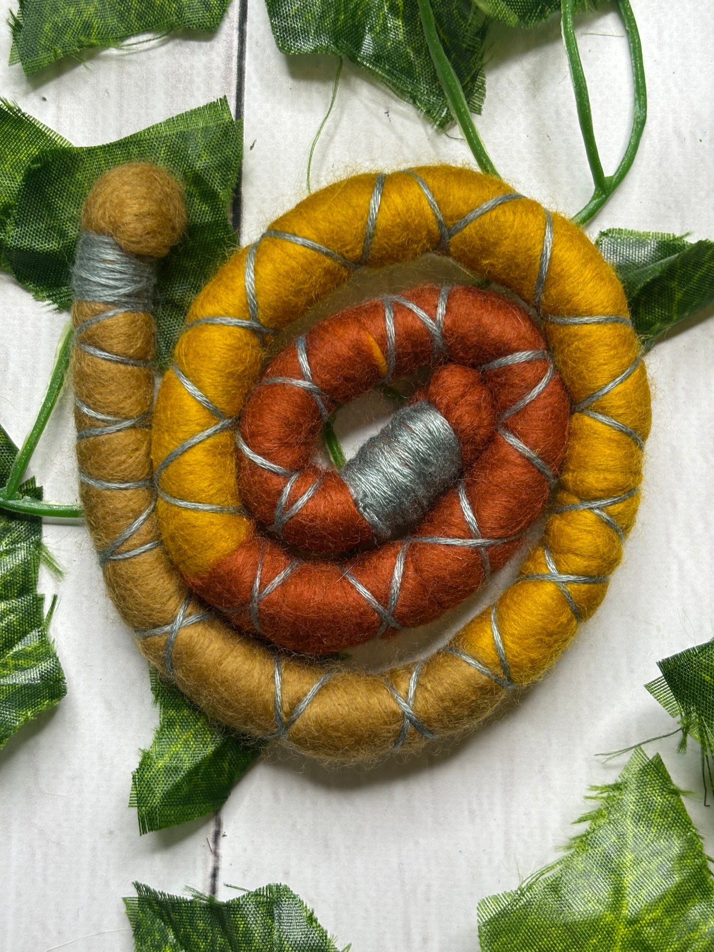 Medium 40-45cm Misty Valley (only available for online purchase)