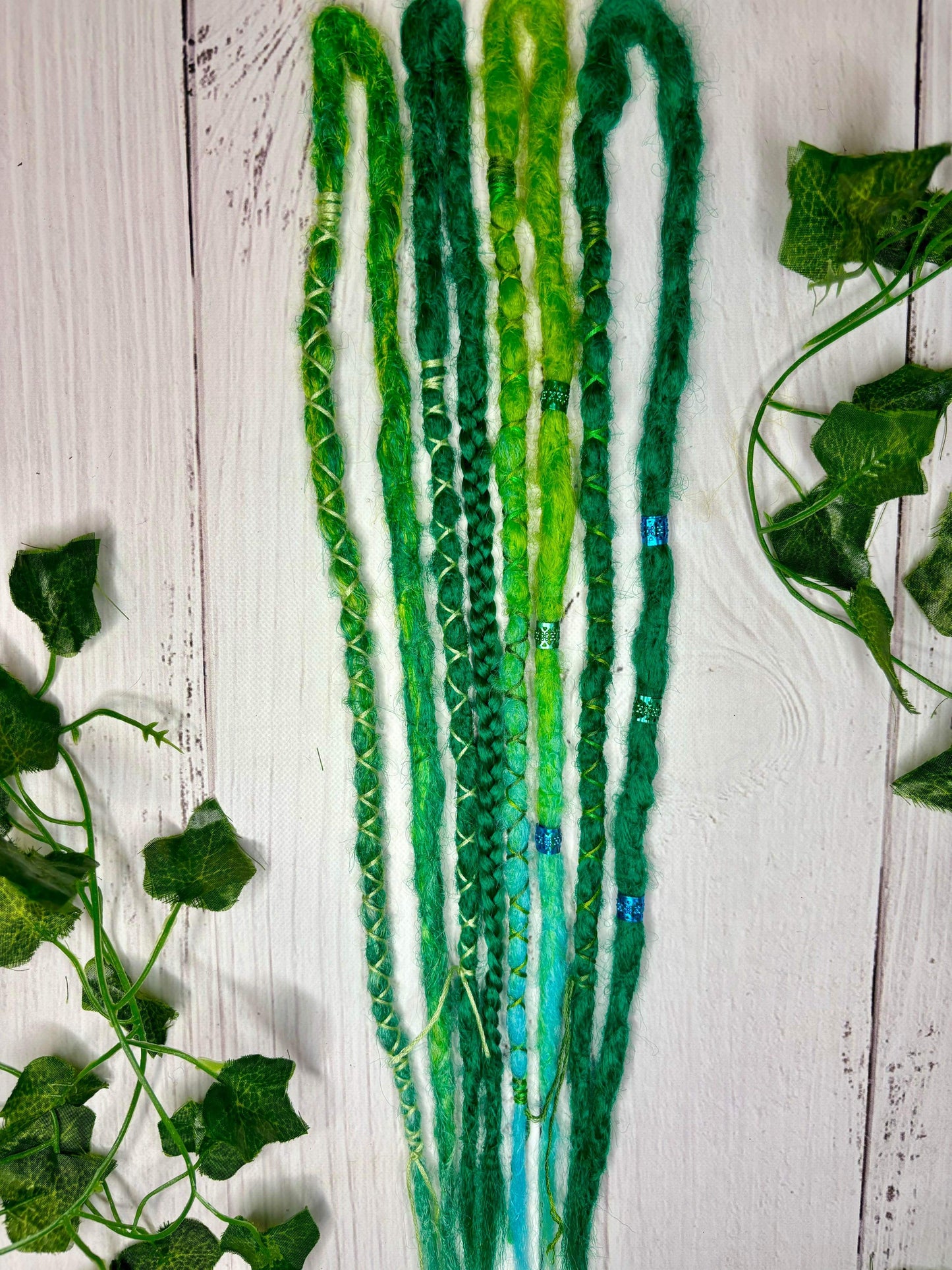 Set of 4, 43-45cm Green Synthetic Extensions
