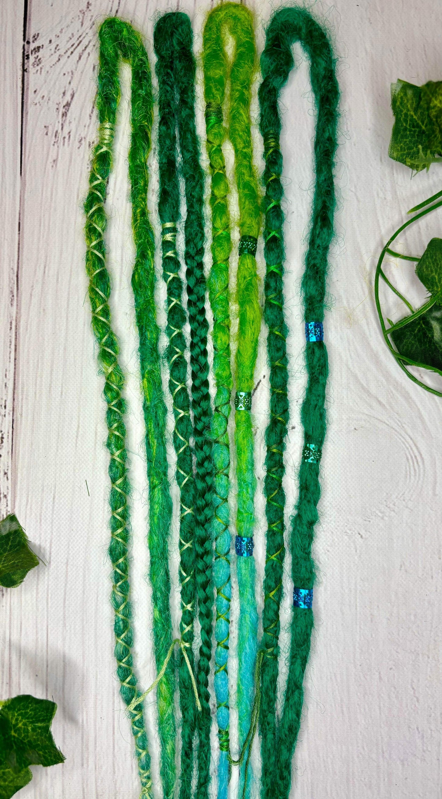 Set of 4, 43-45cm Green Synthetic Extensions