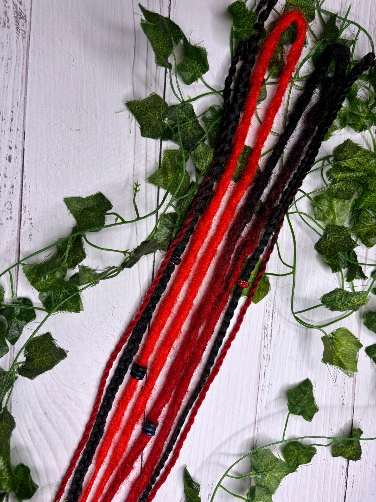 Set of 6, 57-65cm Red and Black Synthetic Extensions