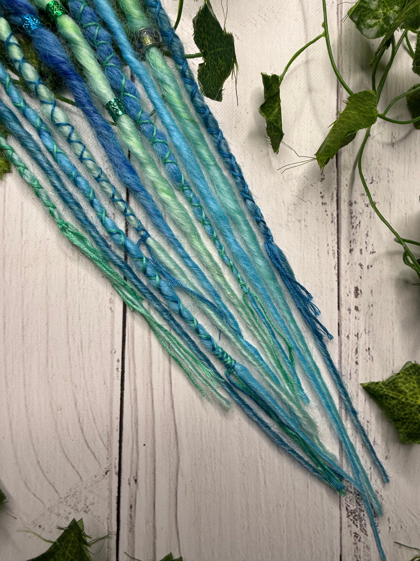 Set of 5, 52-59cm Blue and Green mixed Synthetic Extensions