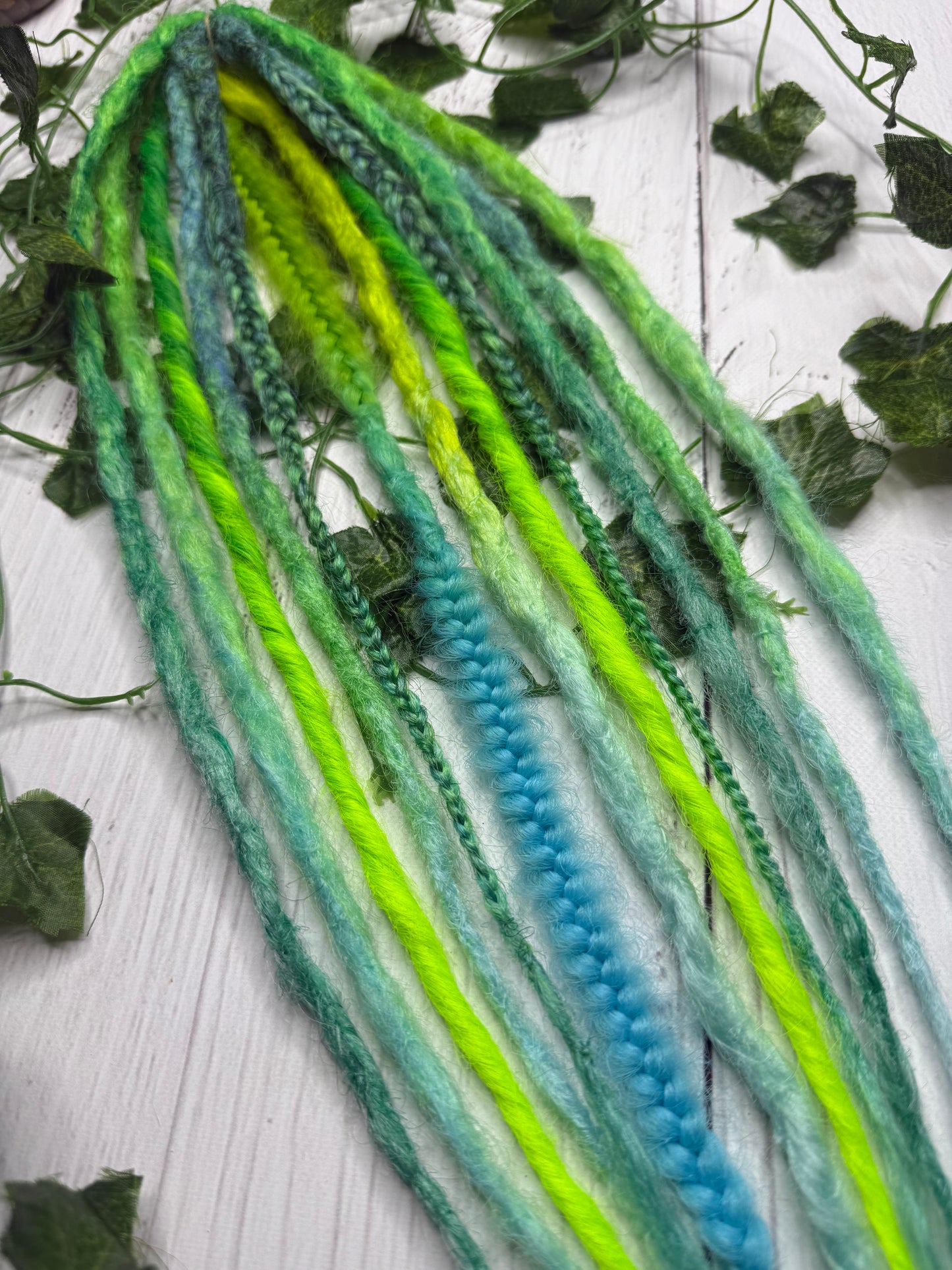 Set of 7, 50-53cm Green and Blue Synthetic Extensions
