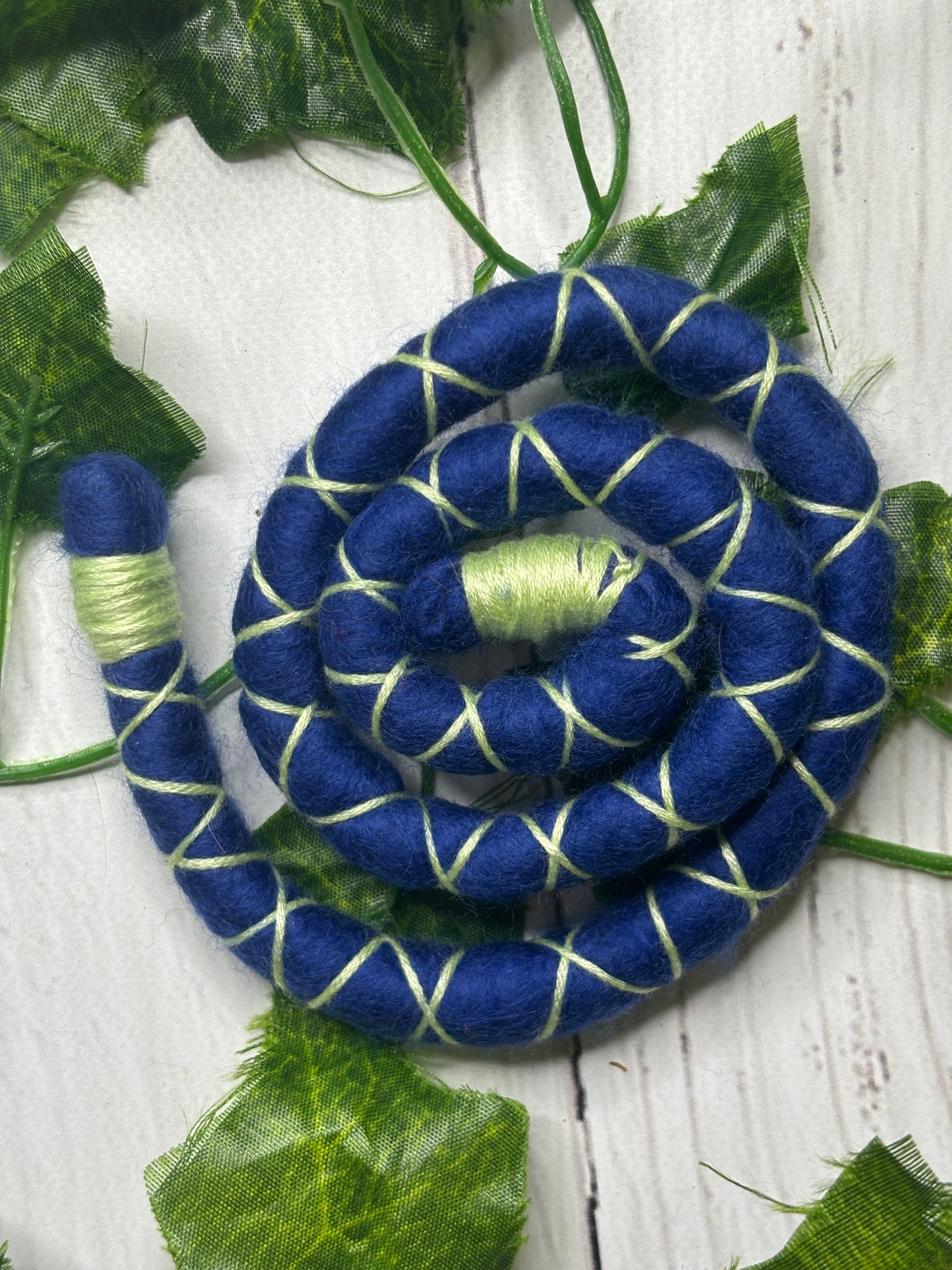 Medium 40-45cm Sea Foam (only available for online purchase)