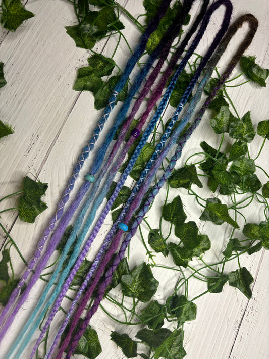 Set of 4, 57-64cm Purple Blue Blend Synthetic Extensions