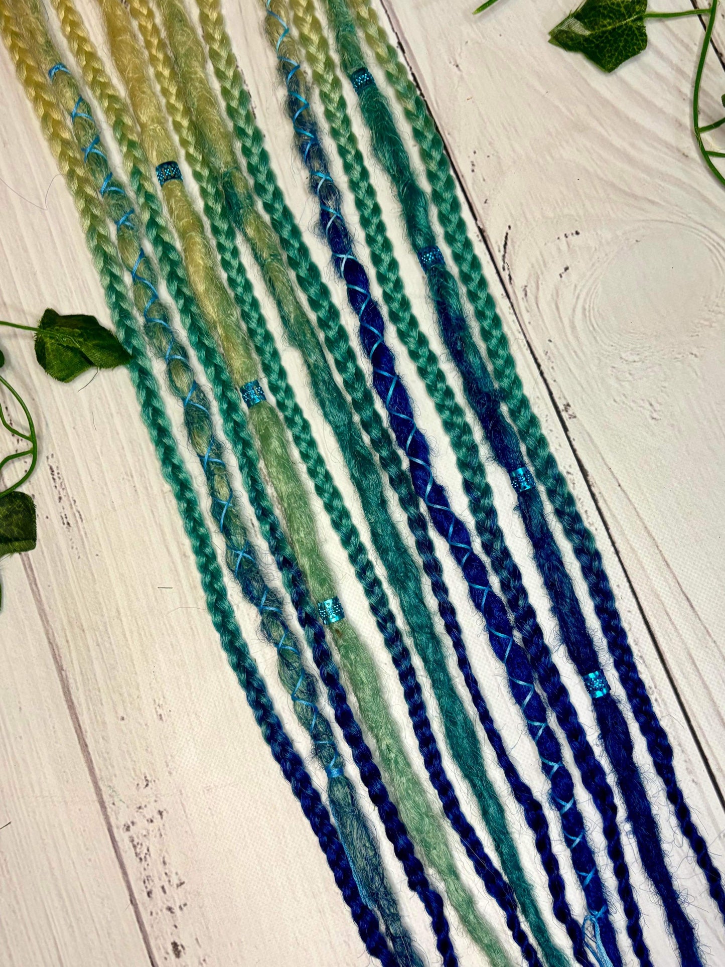 Set of 11, 59-63cm Blonde to Blue Synthetic Extensions