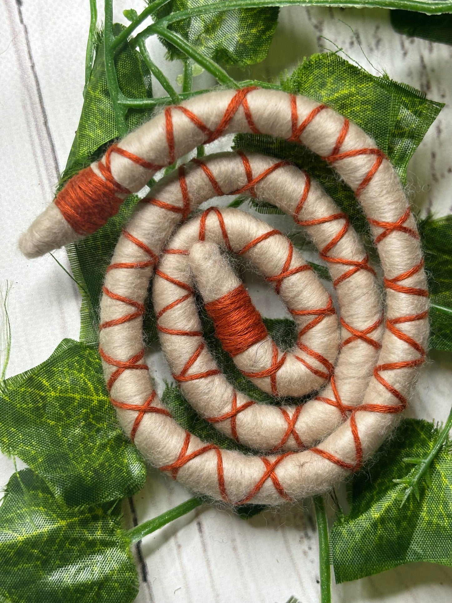 Medium 40-45cm Candlelit Dinner (only available for online purchase)