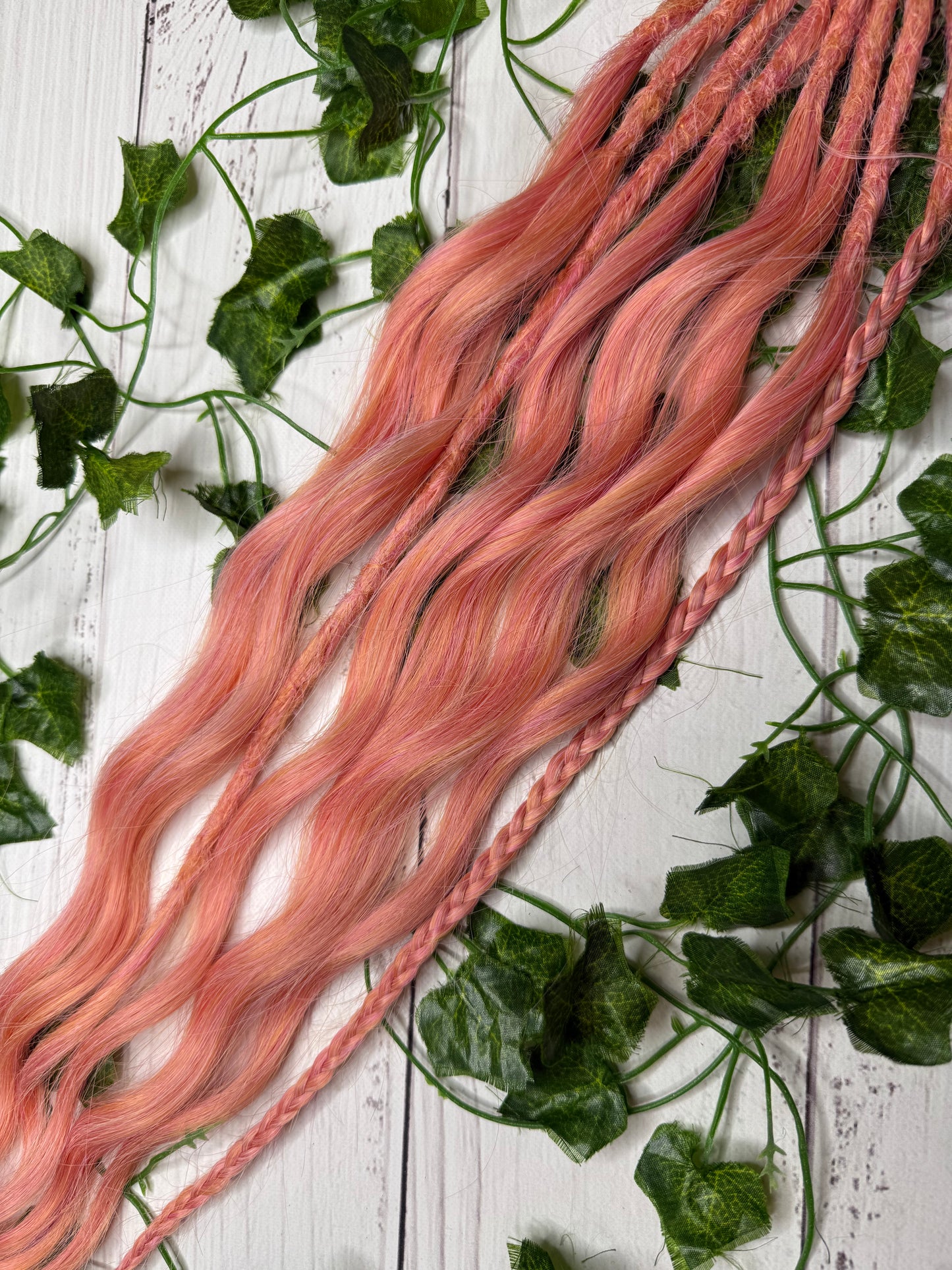 Set of 4, 59-60cm Coral Kiss Mixed Texture Synthetic Extensions