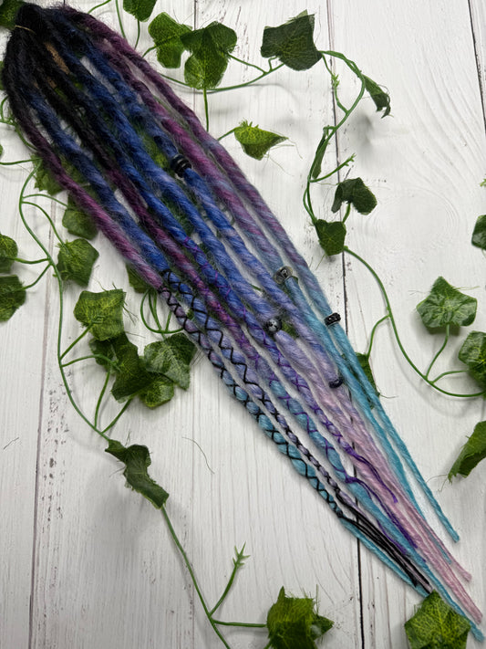 Set of 4, 52-54cm Black to Blue/Pink