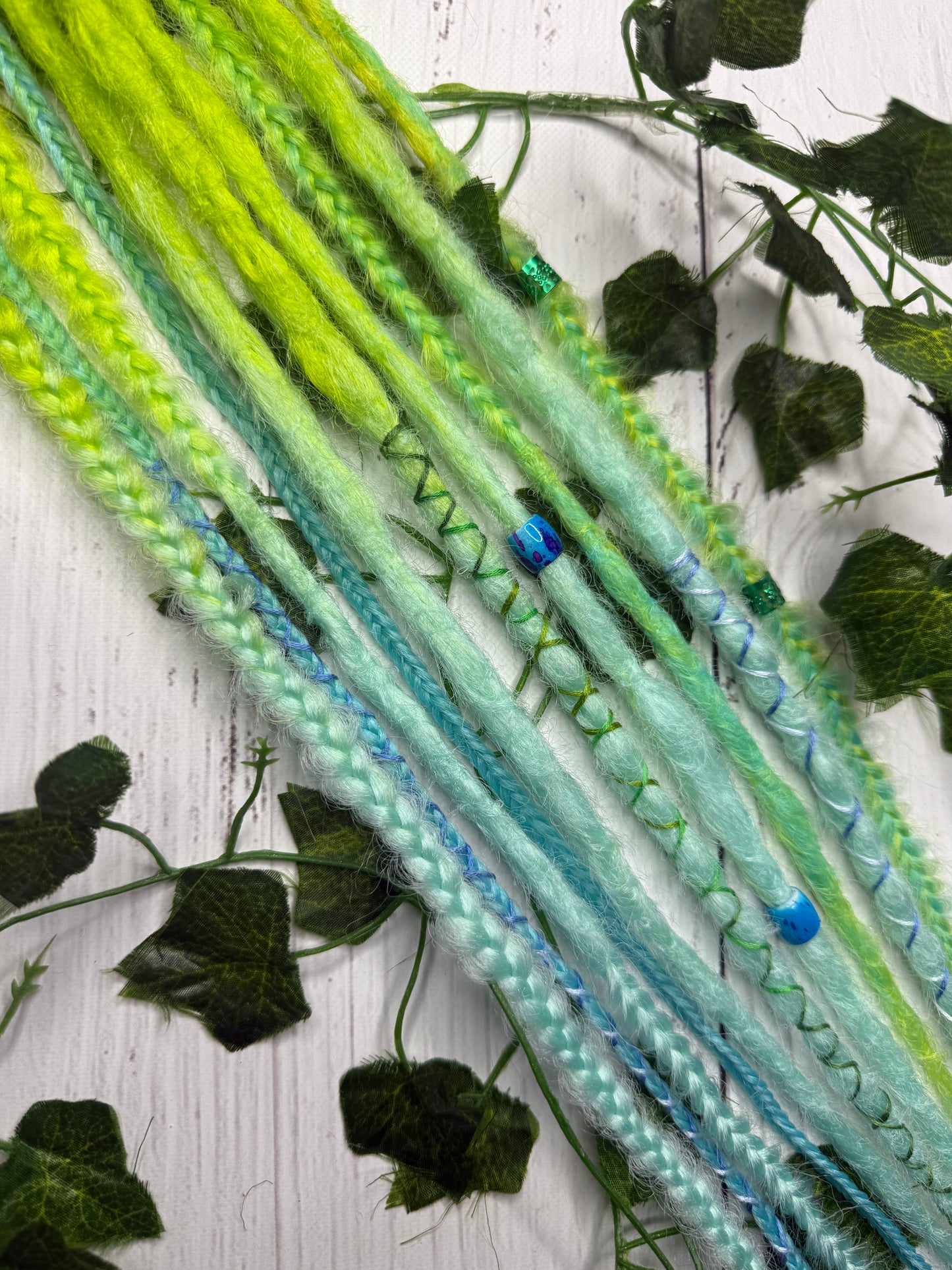 Set of 5, 50-60cm Green and Blue Synthetic Extensions