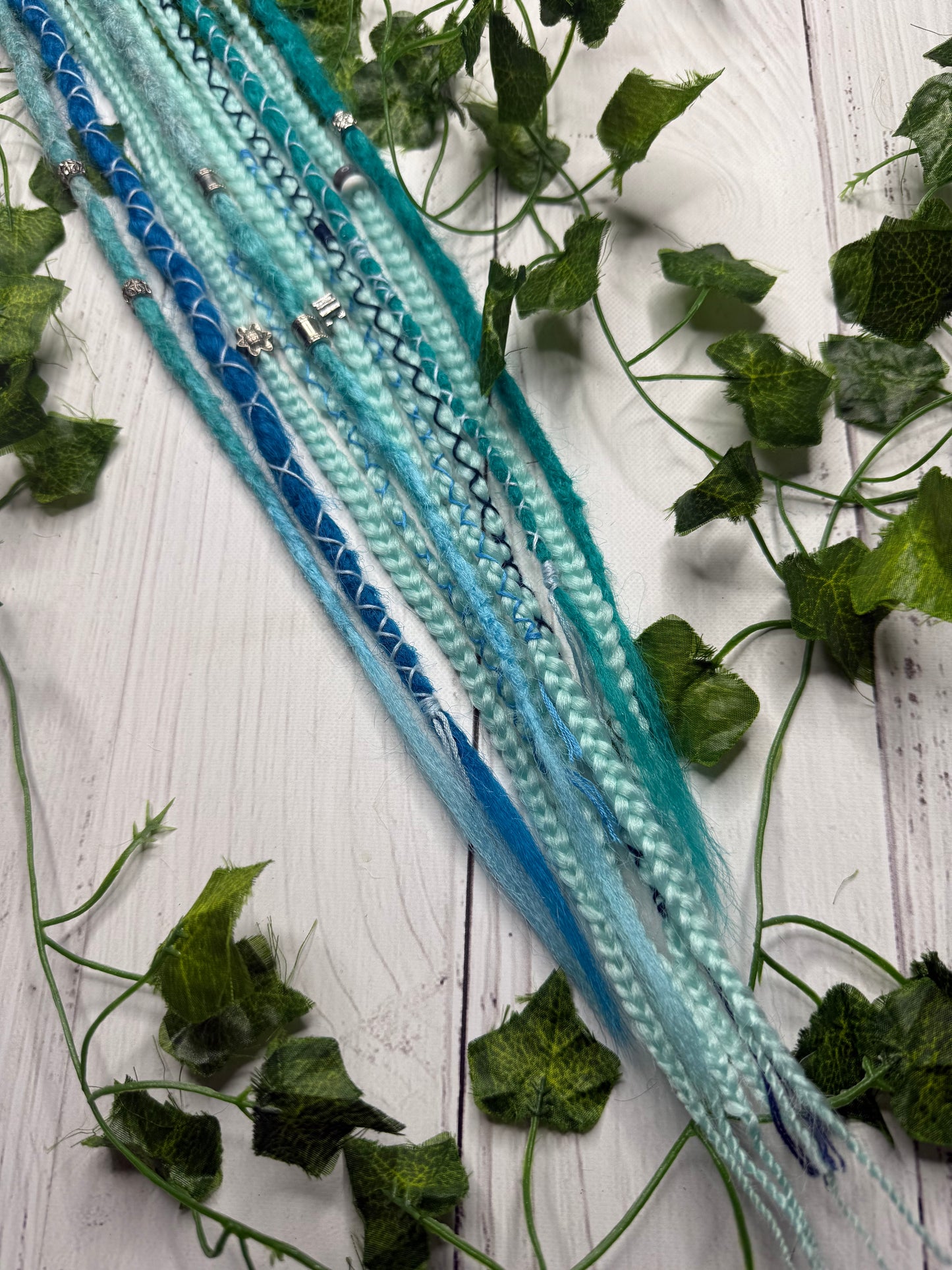 Set of 11, 54-60cm Mixed Blue Synthetic Extensions