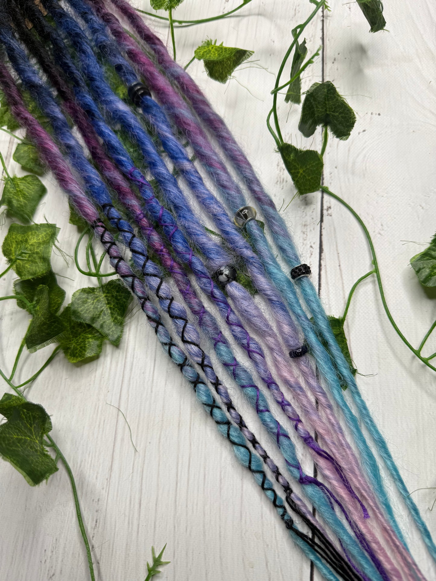 Set of 4, 52-54cm Black to Blue/Pink