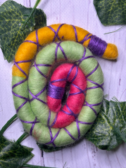 Small 30-35cm Parade (only available for online purchase)