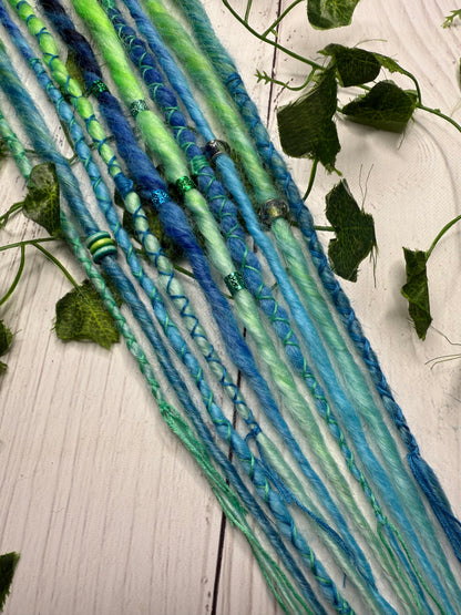 Set of 5, 52-59cm Blue and Green mixed Synthetic Extensions
