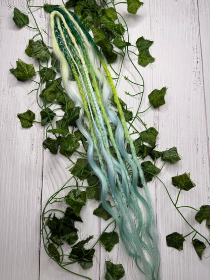 Set of 4, 56-60cm Aqua Veil Blend Mixed Texture Synthetic Extensions
