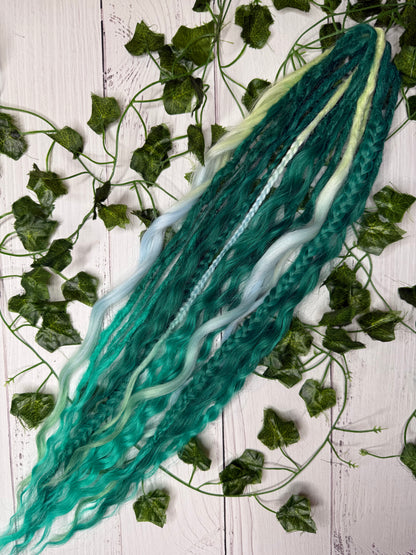 Set of 8, 54-62cm Evergreen Fusion Mixed Texture Synthetic Extensions