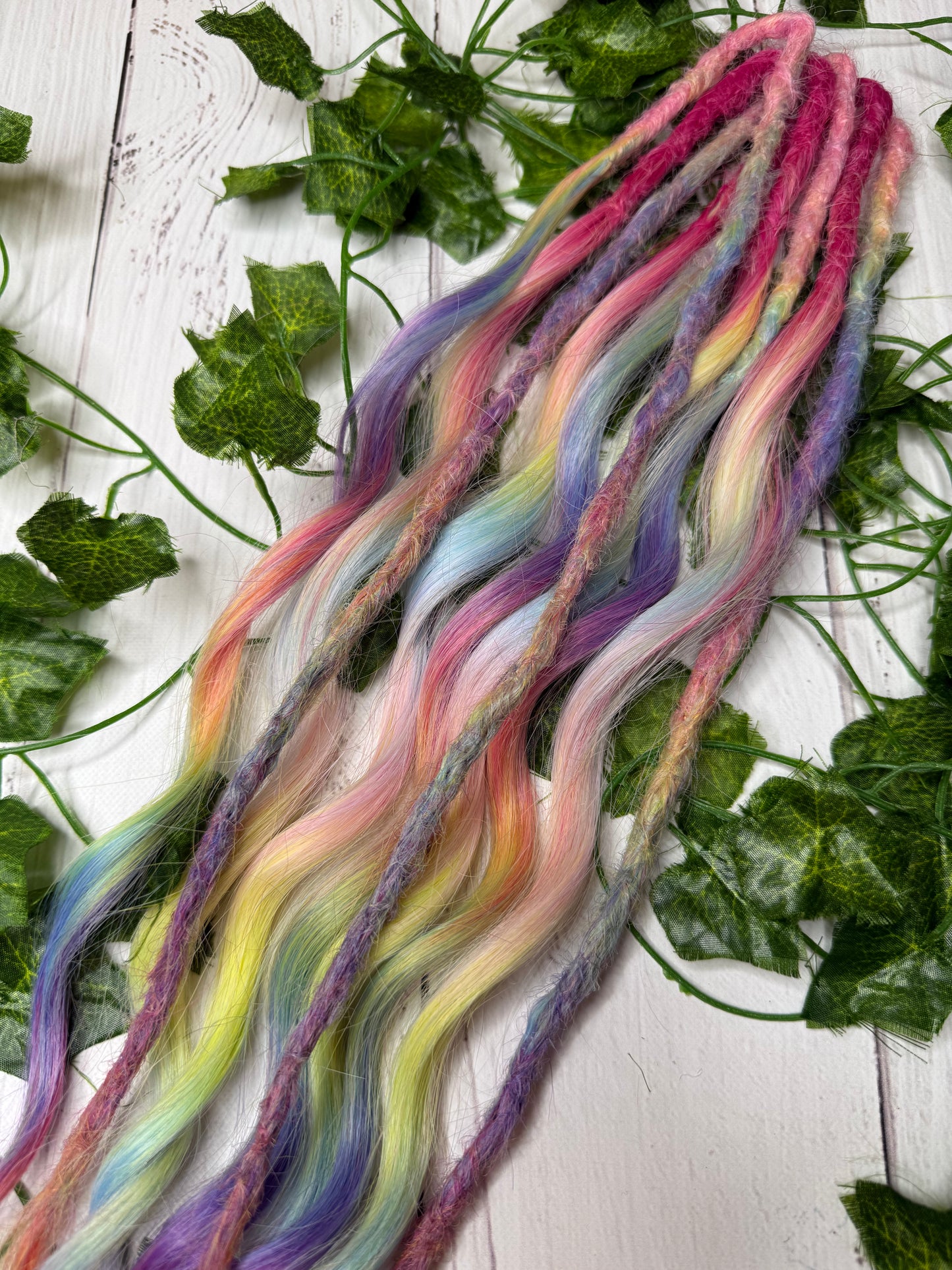 Set of 5, 54-58cm Fuchsia Storm Mixed Texture Synthetic Extensions