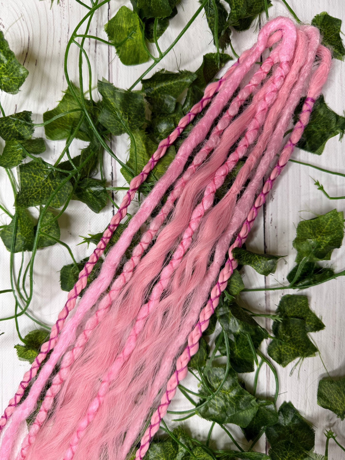 Set of 4, 52-62cm Pink Lightning Mixed Texture Synthetic Extensions