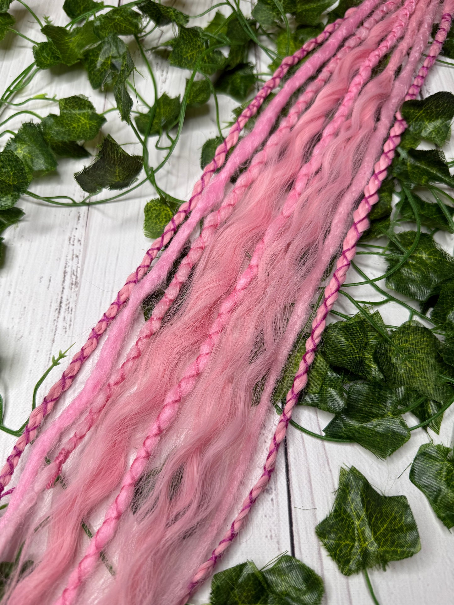 Set of 4, 52-62cm Pink Lightning Mixed Texture Synthetic Extensions