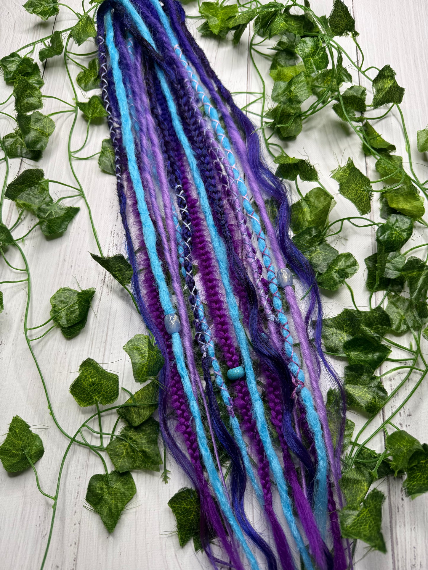 Set of 8, 52-62cm Cosmos Blend Mixed Texture Synthetic Extensions