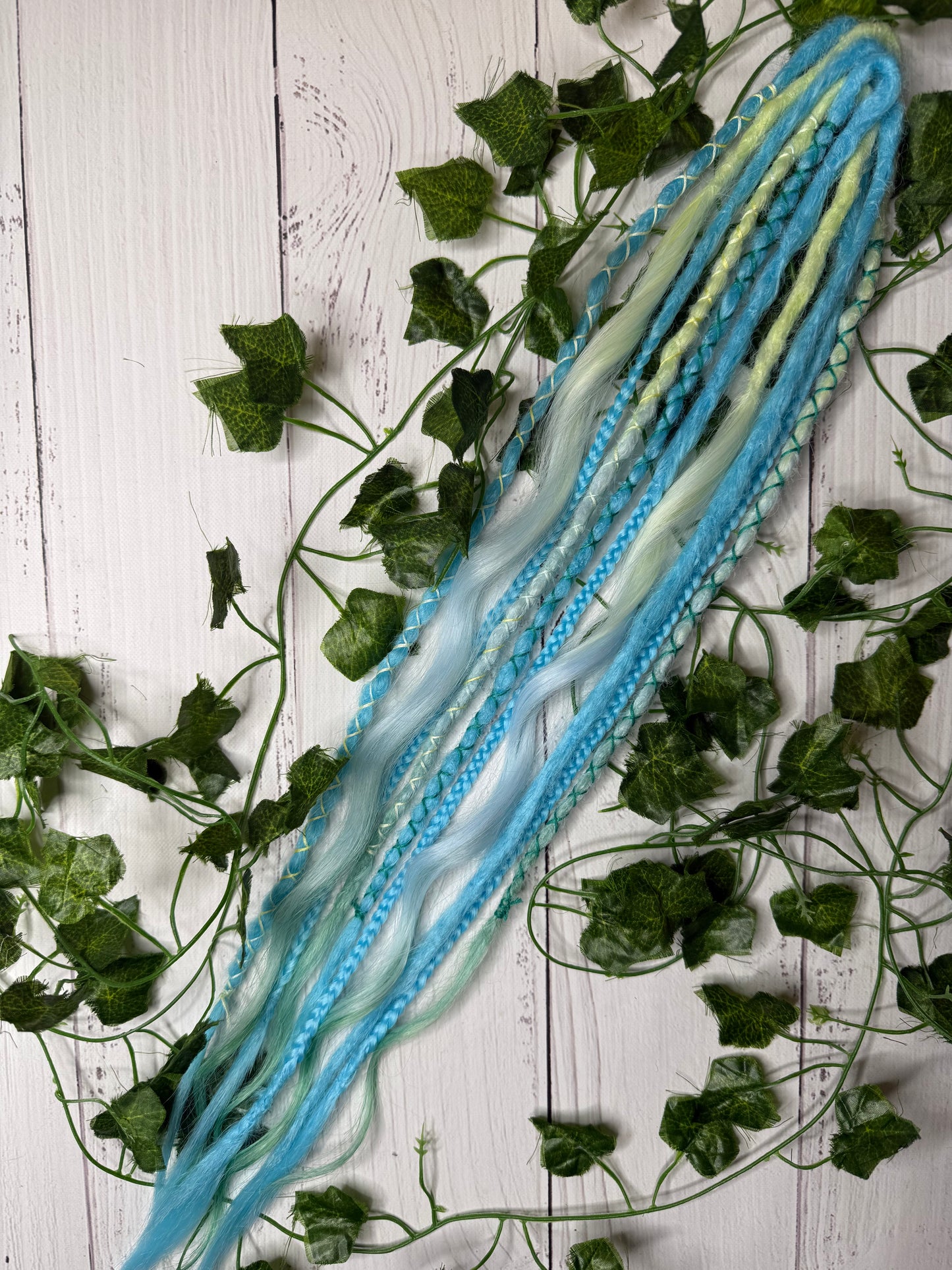 Set of 5, 55-62cm Ocean Breeze Mixed Texture Synthetic Extensions