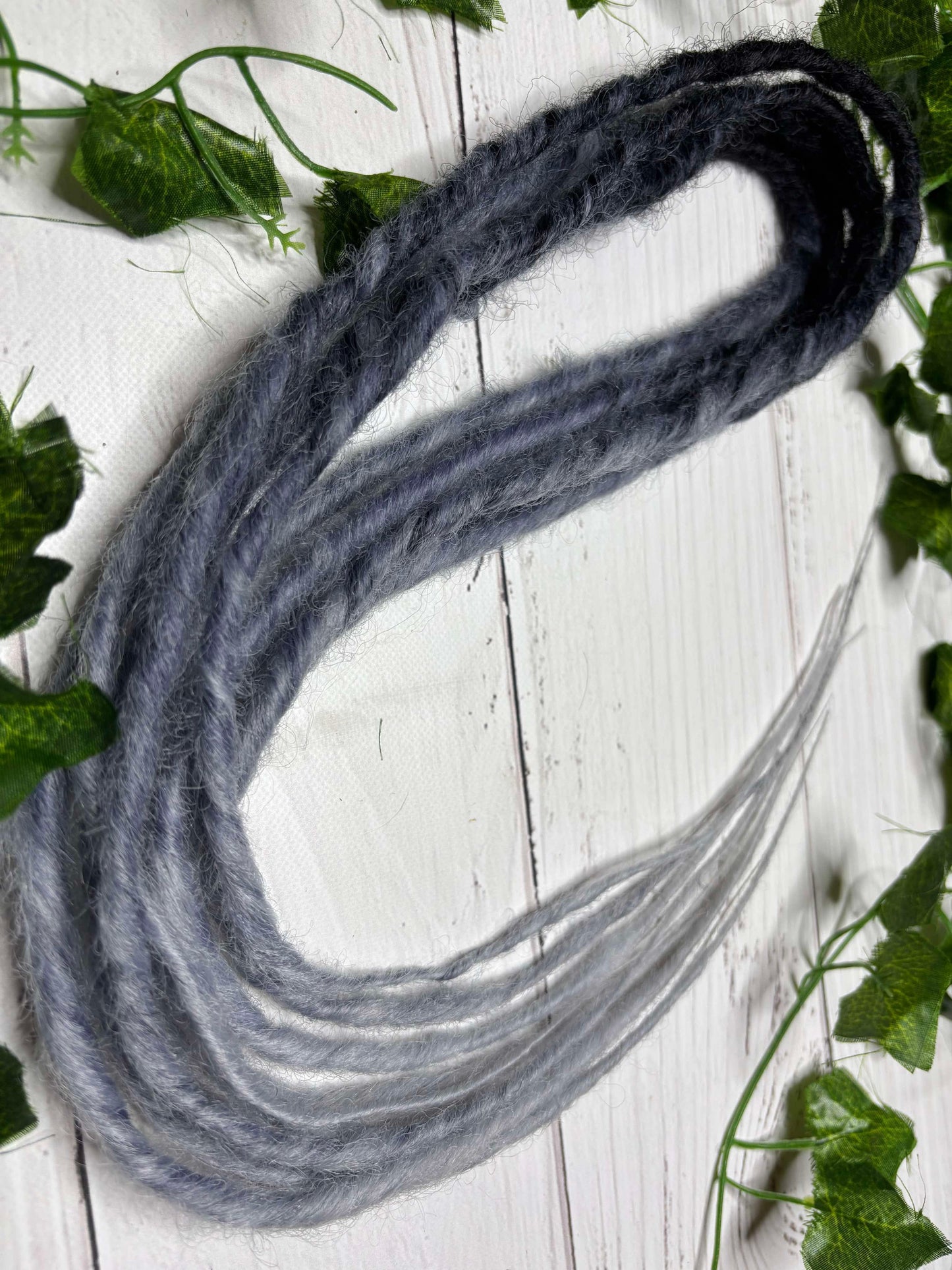 Set of 5, 55-59cm Black - Grey Twisted Synthetic Extensions