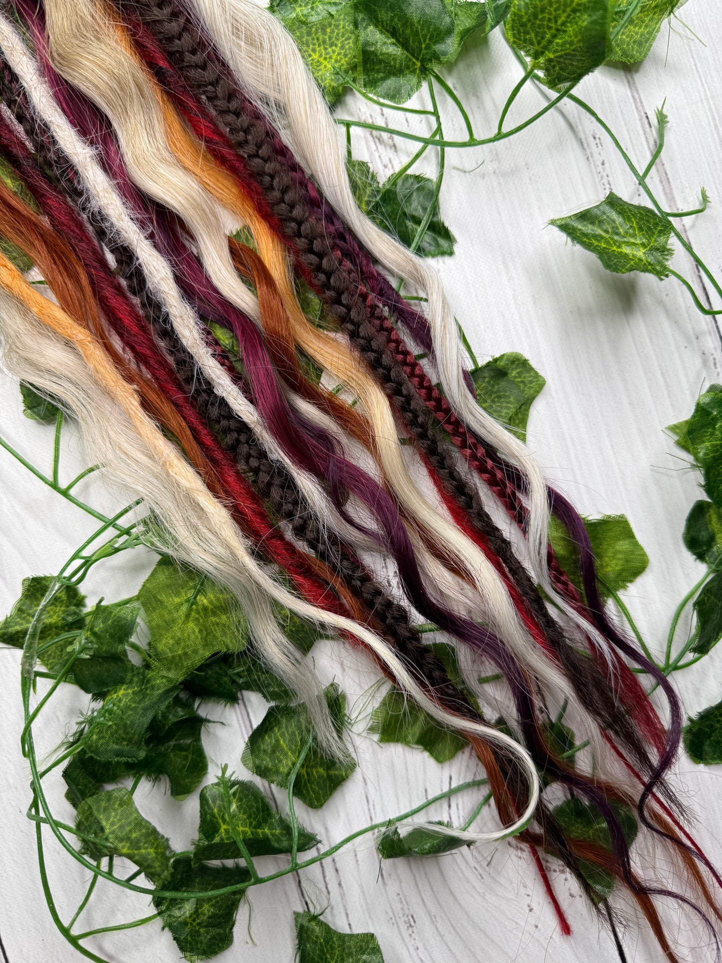 Set of 8, 51-69cm Amber Plum Blend Mixed Texture Synthetic Extensions