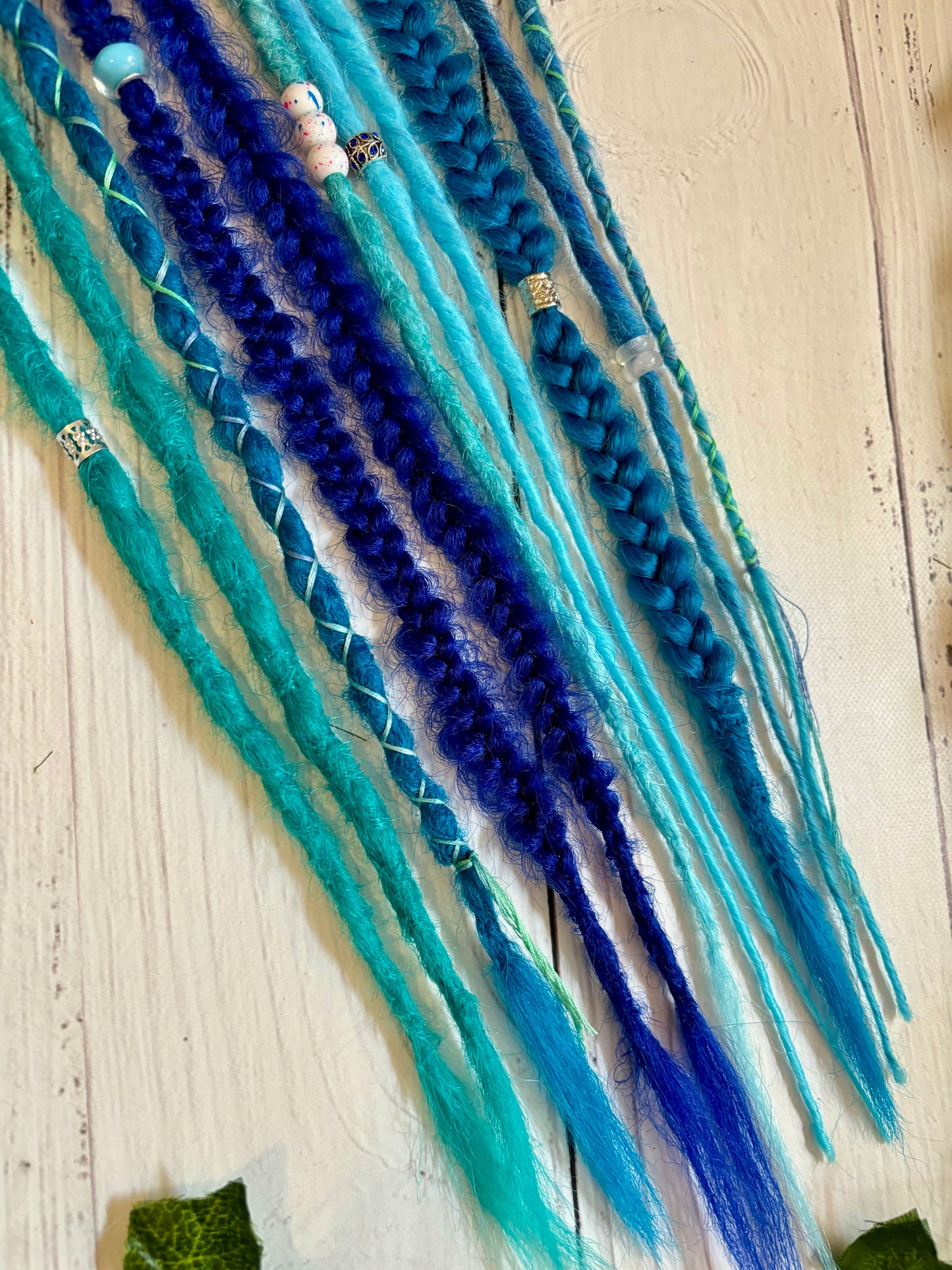 Set of 7, 52-56cm Mixed Blue Synthetic Extensions