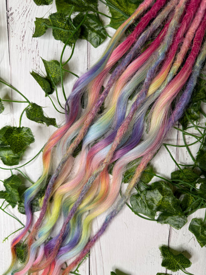 Set of 5, 54-58cm Fuchsia Storm Mixed Texture Synthetic Extensions