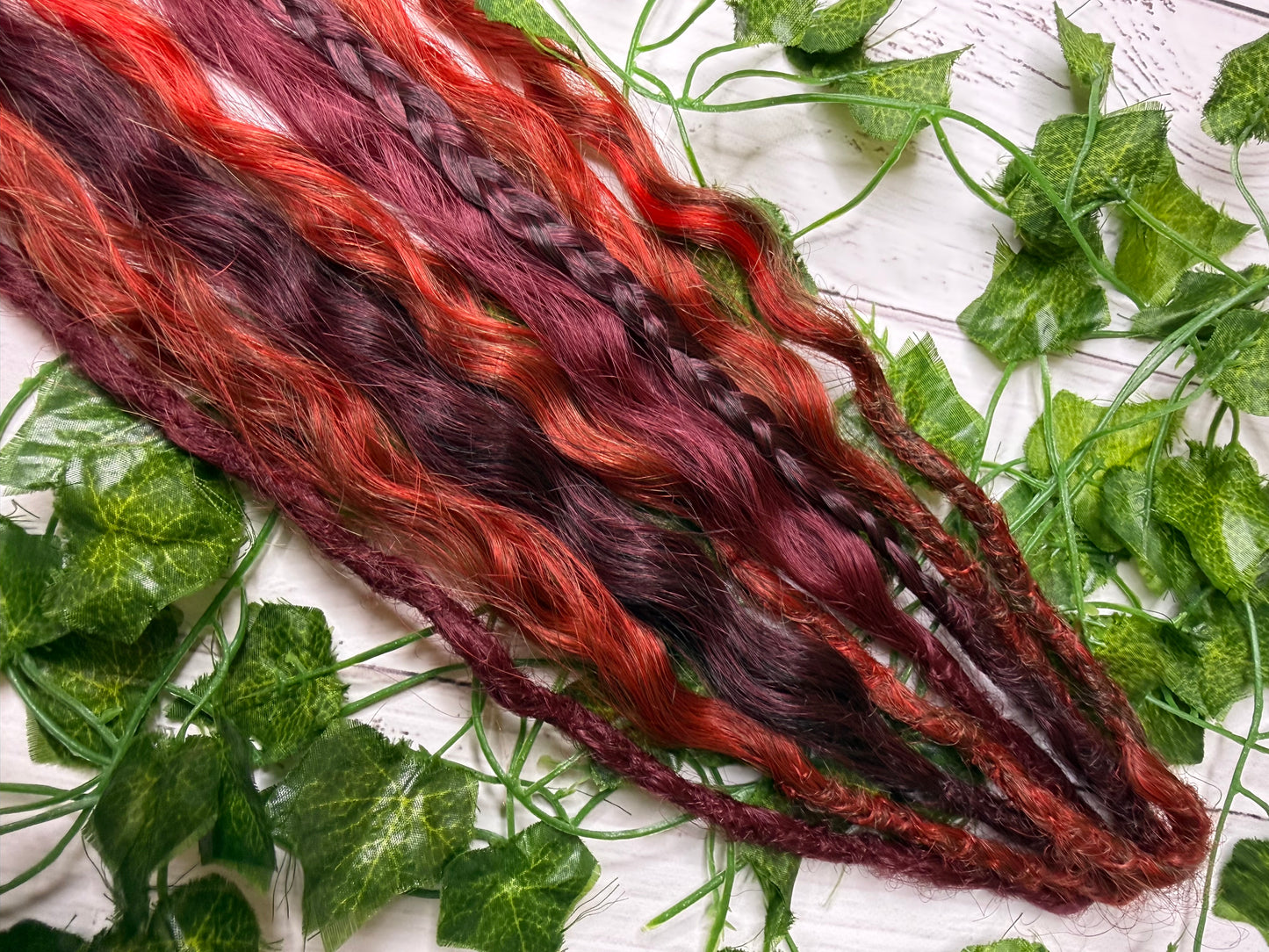 Set of 4, 61-66cm Crimson Spice Mixed Texture Synthetic Extensions