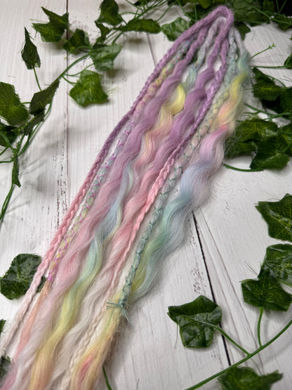 Set of 4, 56-58cm Blush Fern Blend Mixed Texture Synthetic Extensions