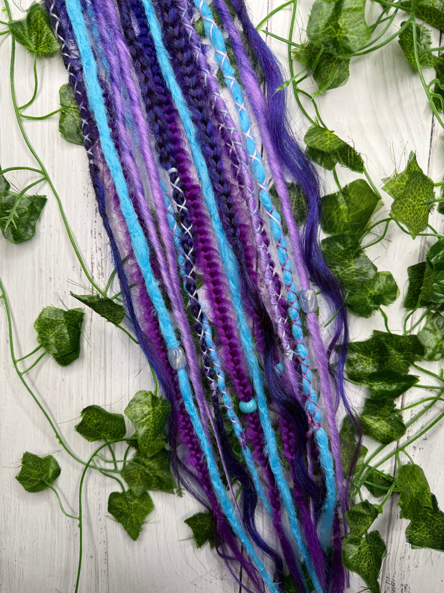 Set of 8, 52-62cm Cosmos Blend Mixed Texture Synthetic Extensions