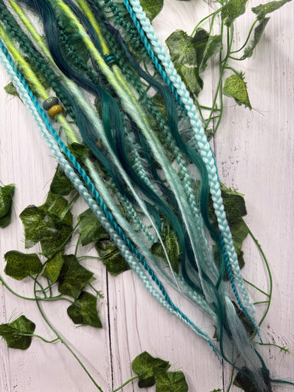 Set of 10, 50-60cm Emerald Aqua Blend Mixed Texture Synthetic Extensions