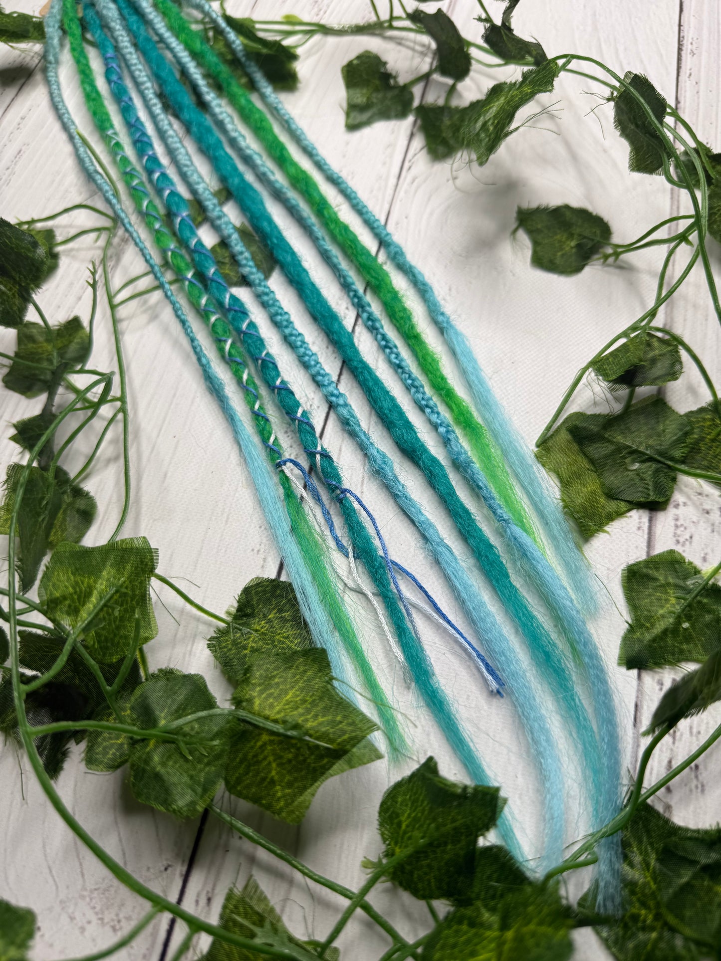 Set of 4, 43-48cm Green Blue Synthetic Extensions