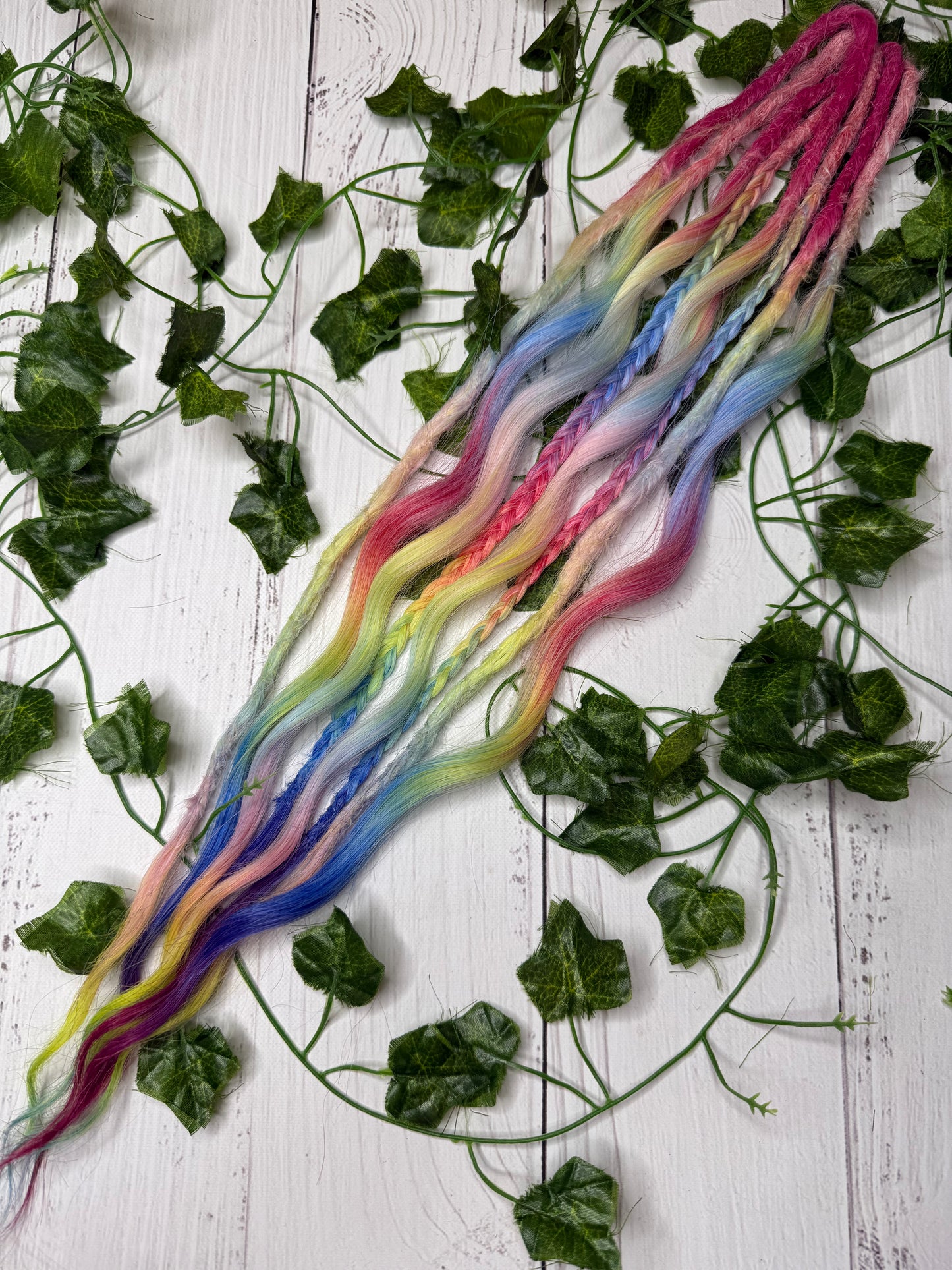 Set of 4, 56-58cm Berry Blaze Mixed Texture Synthetic Extensions
