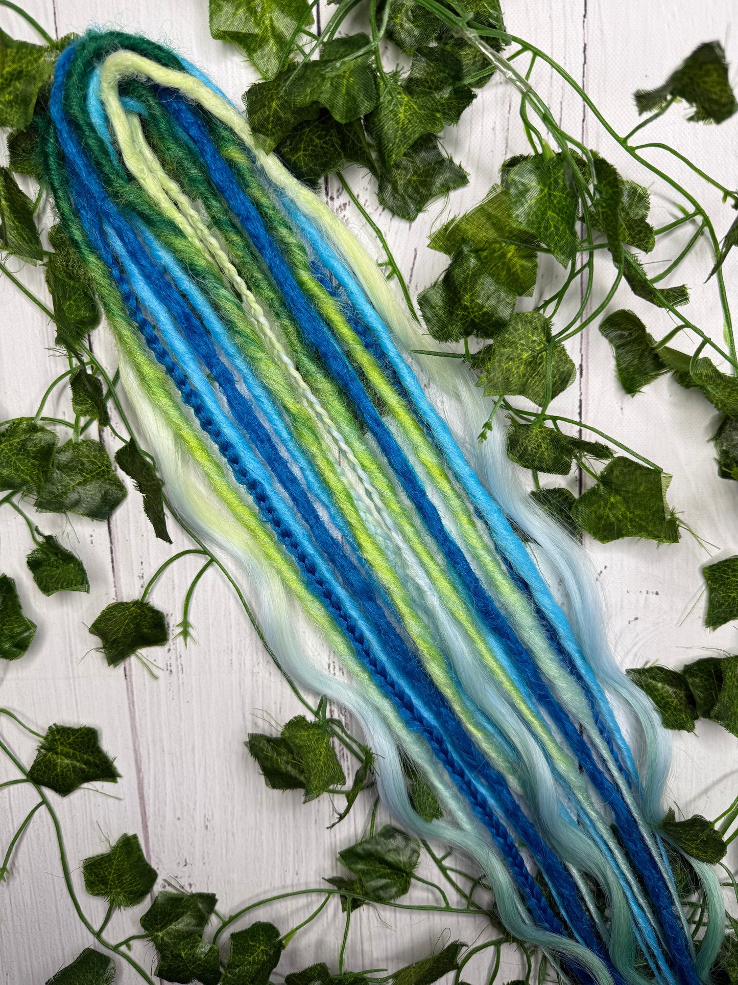 Set of 8, 52-62cm Ocean Mixed Texture Synthetic Extensions