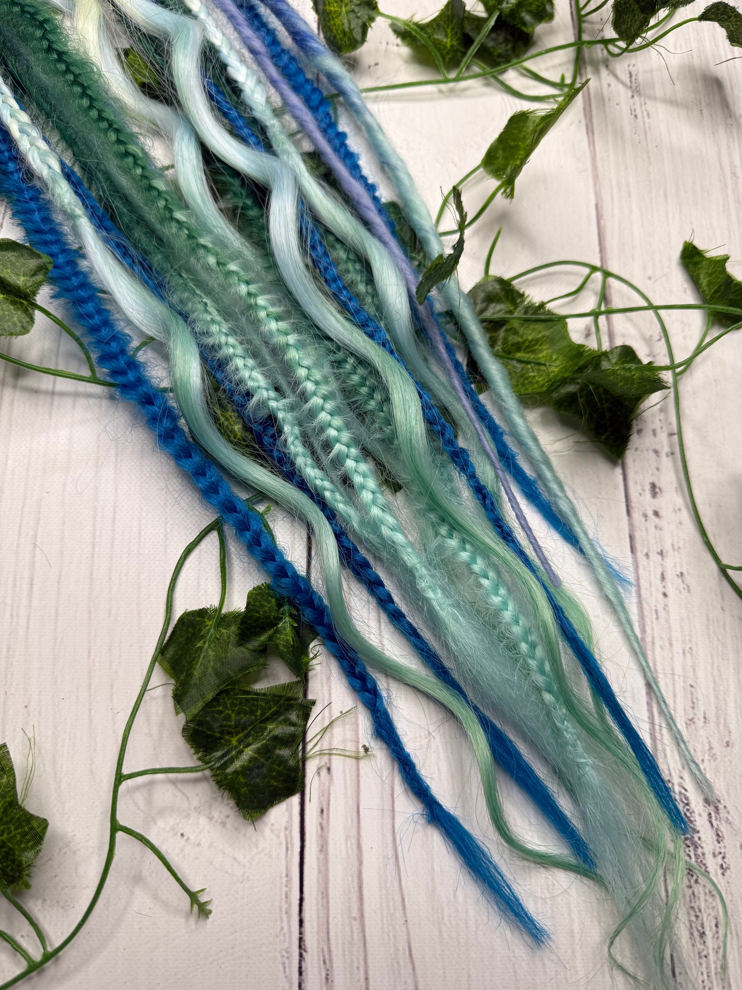 Set of 8, 57-62cm Ocean Blend Mixed Texture Synthetic Extensions