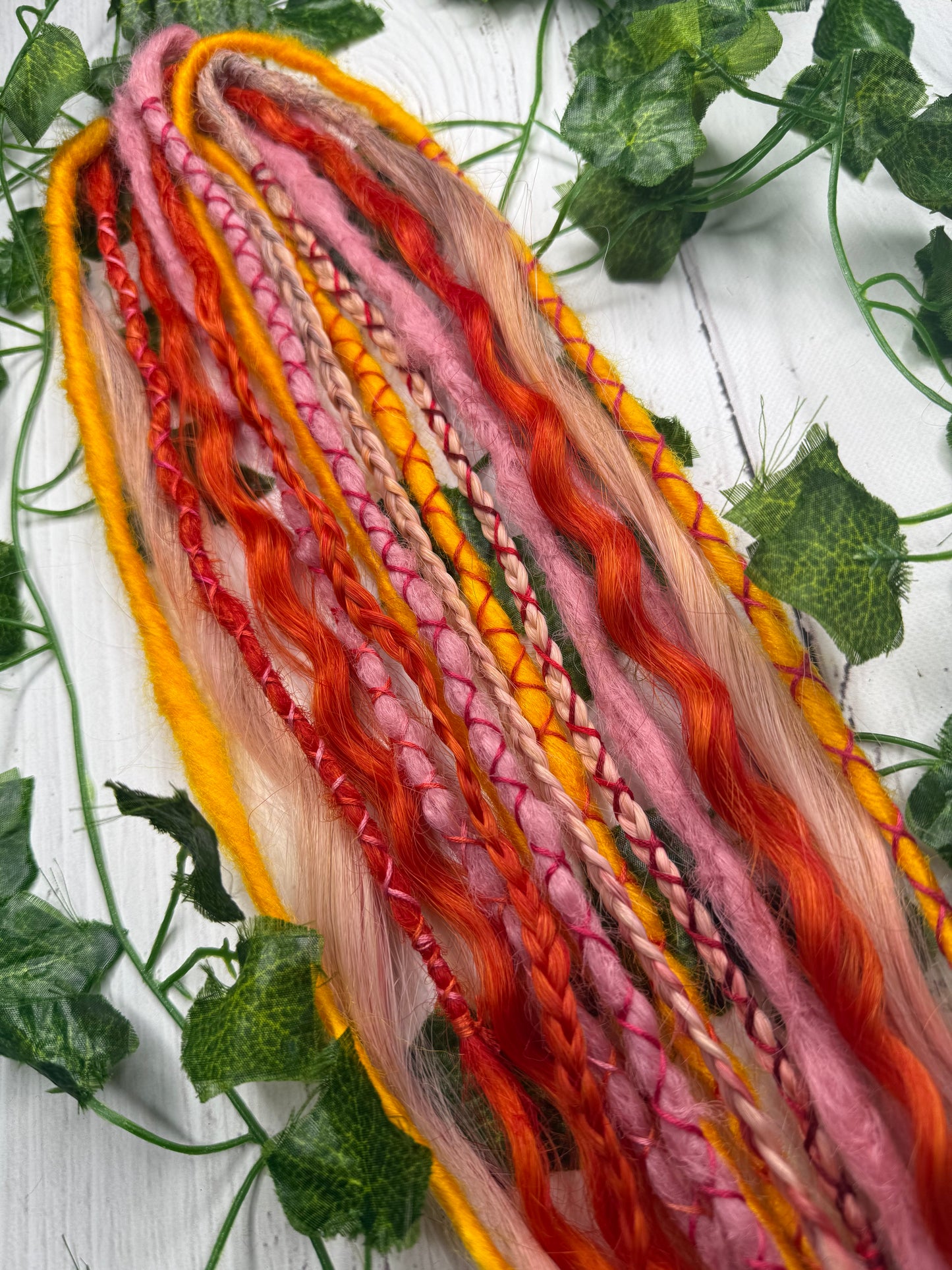 Set of 8, 52-61cm Summer Sunset Blend Mixed Texture Synthetic Extensions