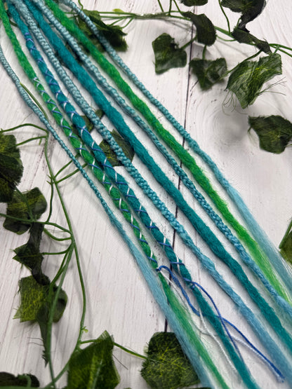 Set of 4, 43-48cm Green Blue Synthetic Extensions